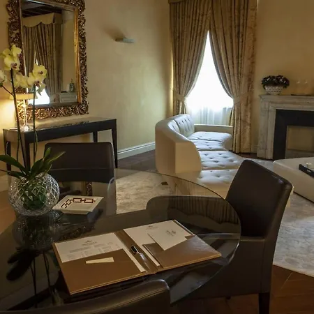 Hotel Rua Frati 48 In San Francesco 5*