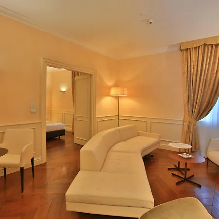 Rua Frati 48 In San Francesco Hotel Modena