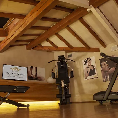 Rua Frati 48 In San Francesco Ξενοδοχείο Μόντενα