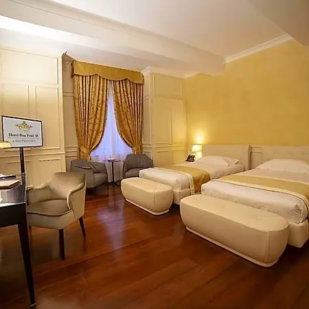 Rua Frati 48 In San Francesco Otel 5*