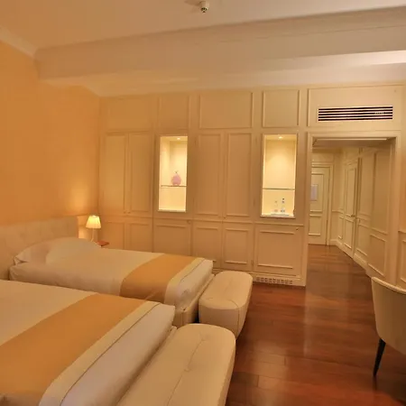 Rua Frati 48 In San Francesco Otel Modena