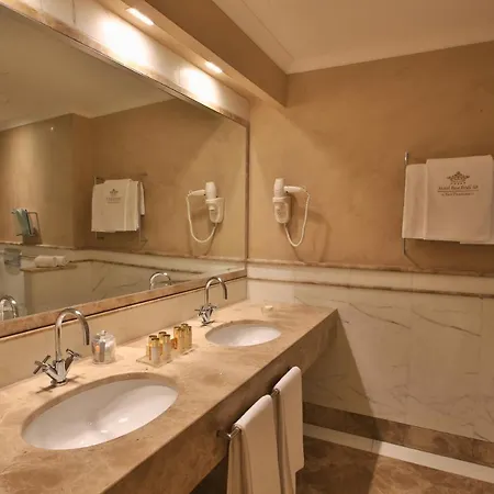 Rua Frati 48 In San Francesco Otel Modena