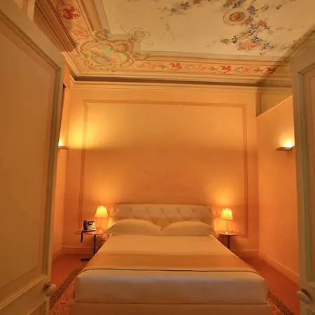 Rua Frati 48 In San Francesco Hotel
