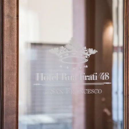 Hotel Rua Frati 48 In San Francesco 5*
