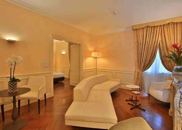 Rua Frati 48 In San Francesco Hotel Modena